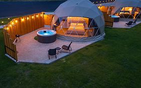 Diamond Glamp & Jacuzzi